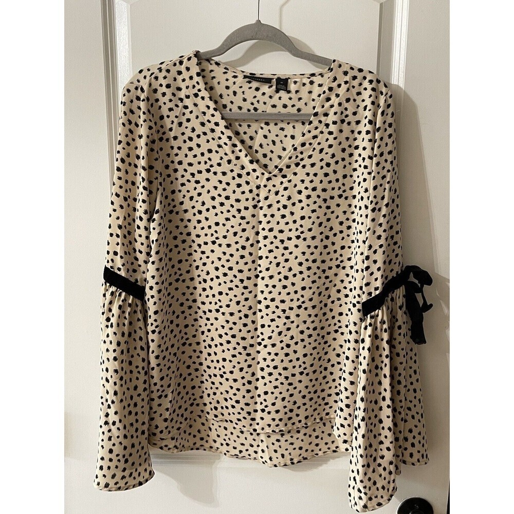 Halogen Women’s Size Medium Tan Black Polka Dot Blouse Bell Sleeve
